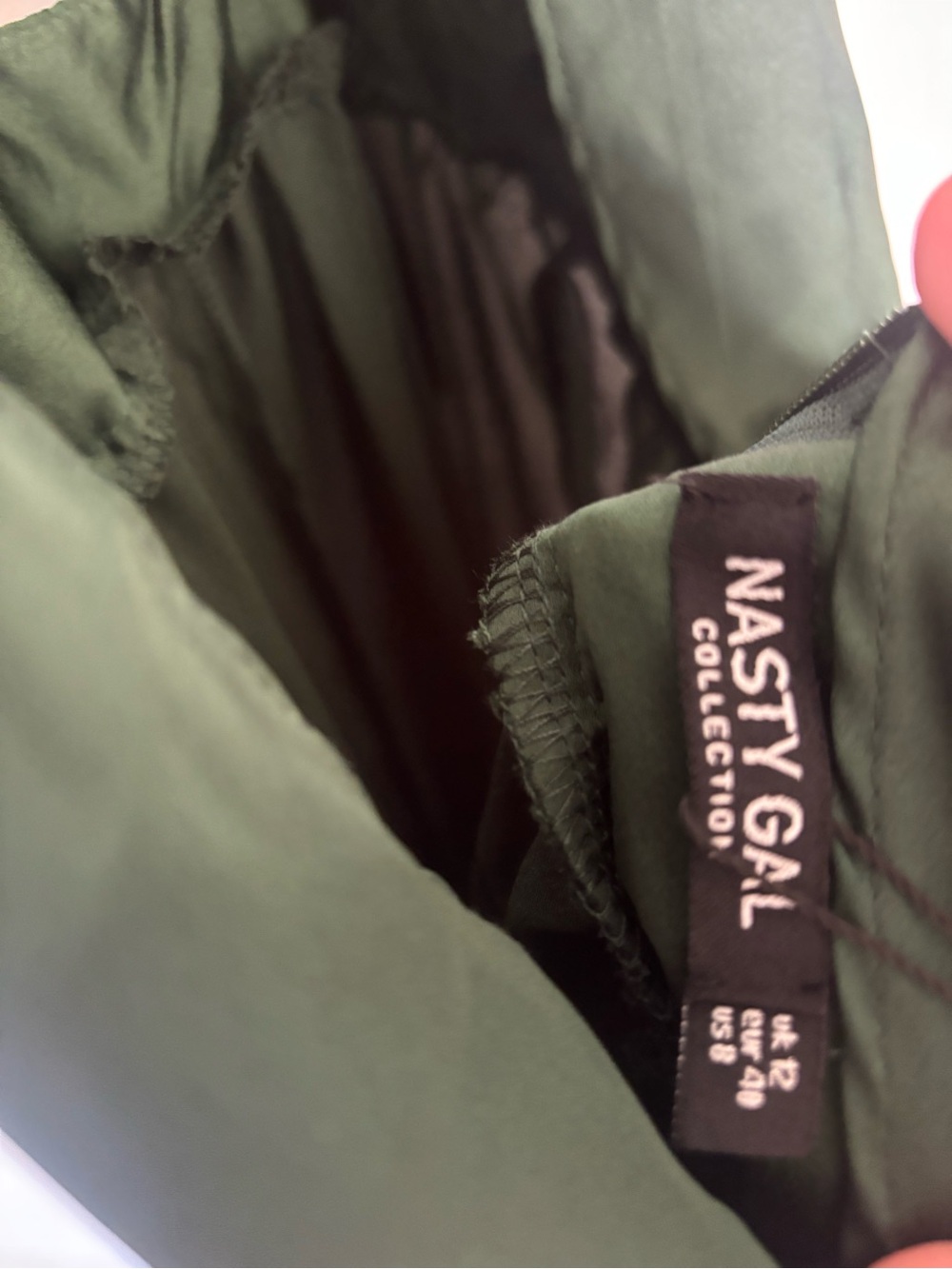 Nasty Gal Green Satin Halter Backless Cut-Out Wide-Leg Jumpsuit Size 8 NWT - Picture 5 of 6